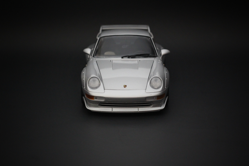 Illustration for article titled UT Models Porsche 993 GT2